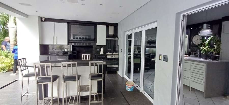 5 Bedroom Property for Sale in Nahoon Valley Park Eastern Cape